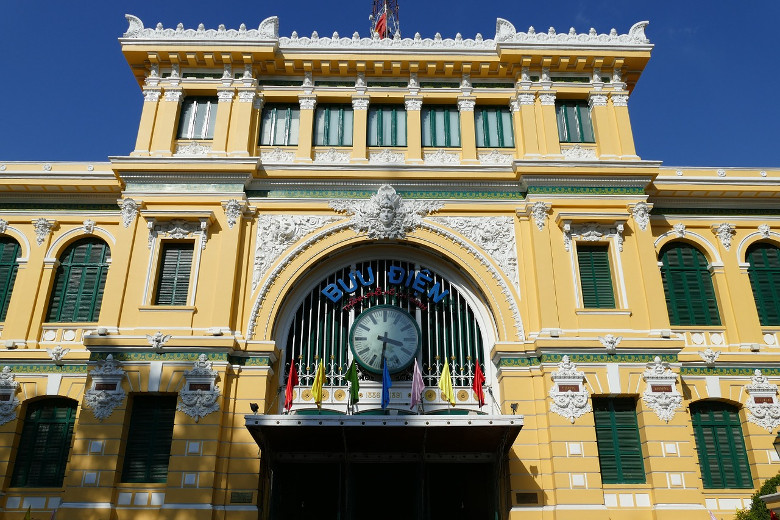 ベトナムのホーチミン中央郵便局正面外観